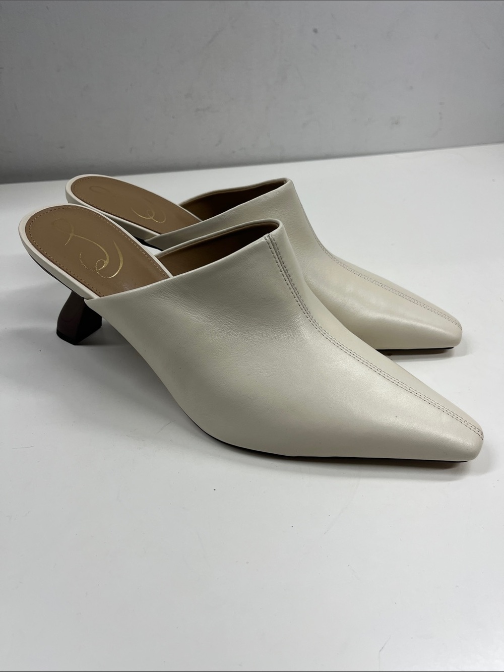 New Sam Edelman Skya Mules in Cream Leather Size 10